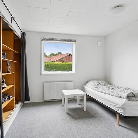 The Lucky Peer - 120m2 House 4 Bedroom House - Full Kitchen & Free Parking Apartment Odense
